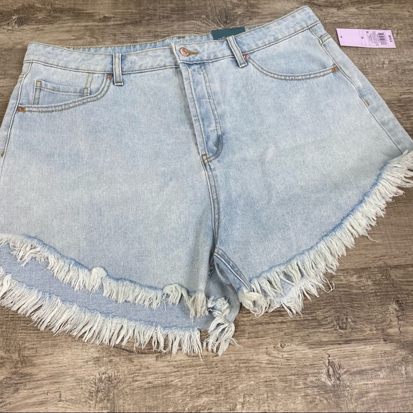 Wild Fable High rise button up short with raw fringe - Picture 2 of 7